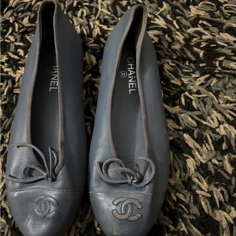 Authentic CHANEL Ballet Flats Blue Lambskin CC Logo Ballerina Shoes size 37 us 7 - Picture 2 of 10